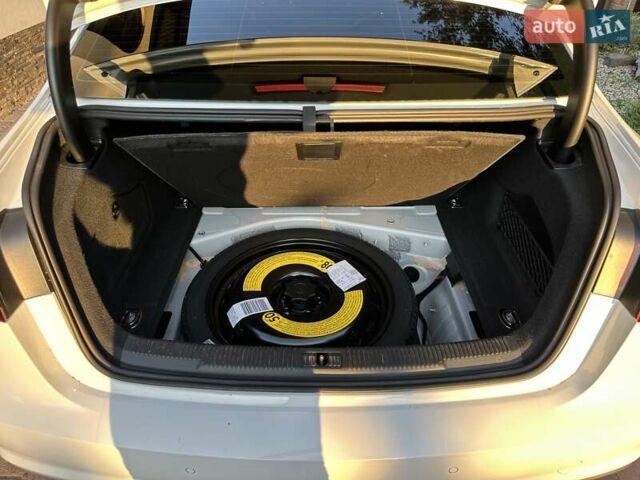 Ауди А6 2015 в Полтаве на Automoto.ua Белый Ауди А6, объемом двигателя 1.97 л и пробегом 85 тыс. км за 26500 $, фото 53 на Automoto.ua