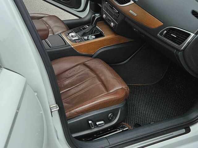 Белый Ауди А6, объемом двигателя 3 л и пробегом 167 тыс. км за 24800 $, фото 12 на Automoto.ua