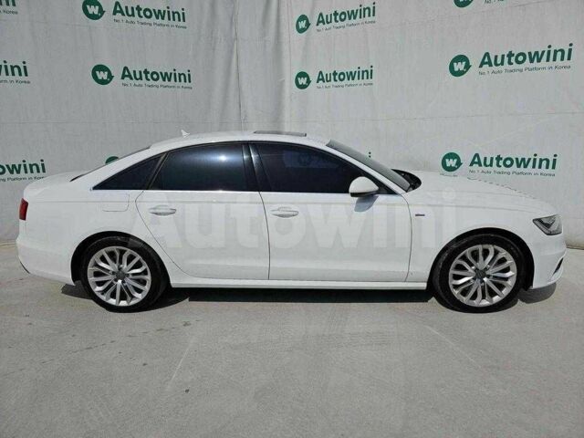 Белый Ауди А6, объемом двигателя 3 л и пробегом 81 тыс. км за 9000 $, фото 5 на Automoto.ua