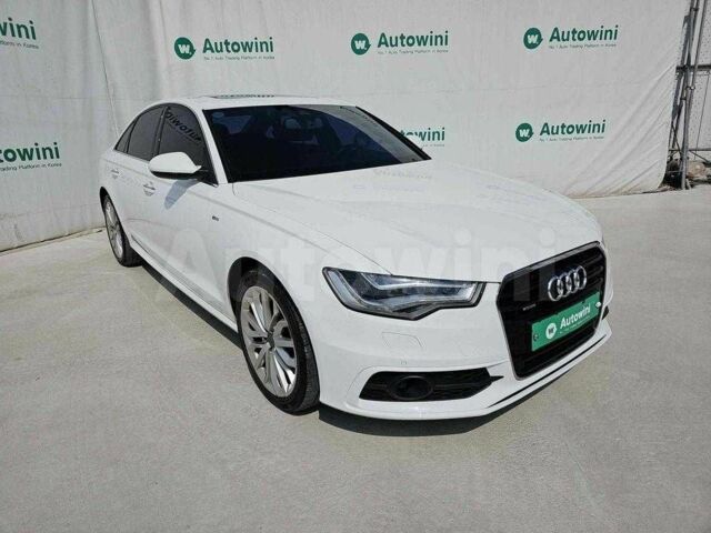 Белый Ауди А6, объемом двигателя 3 л и пробегом 81 тыс. км за 9000 $, фото 6 на Automoto.ua