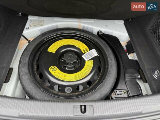 Белый Ауди А6, объемом двигателя 3 л и пробегом 243 тыс. км за 17600 $, фото 7 на Automoto.ua
