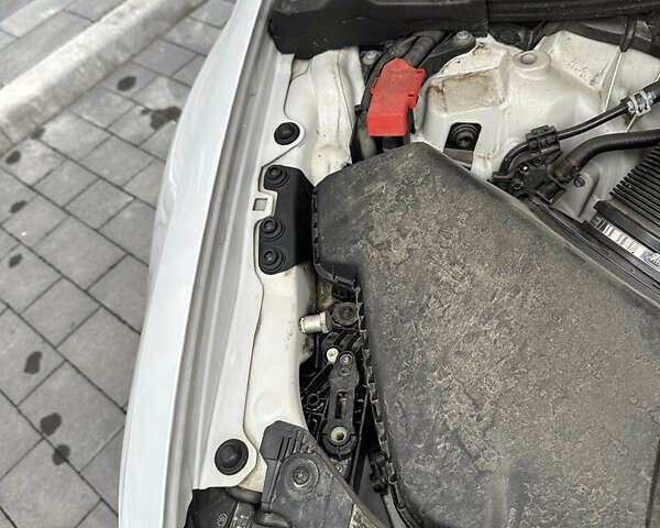 Белый Ауди А6, объемом двигателя 3 л и пробегом 178 тыс. км за 20888 $, фото 52 на Automoto.ua