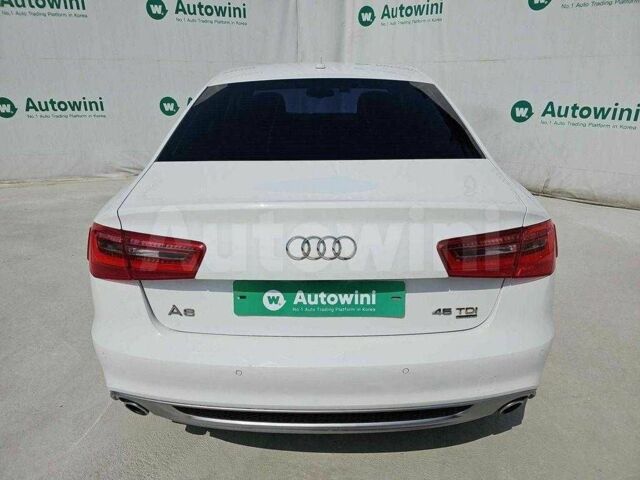 Белый Ауди А6, объемом двигателя 3 л и пробегом 81 тыс. км за 9000 $, фото 3 на Automoto.ua