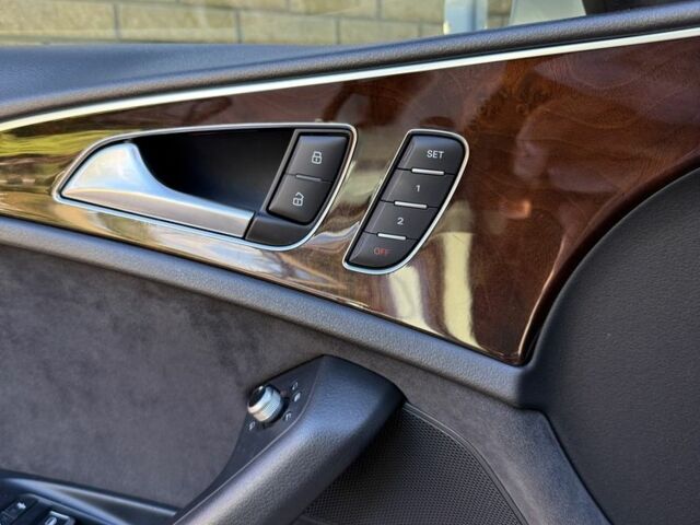 Білий Ауді А6, об'ємом двигуна 1.8 л та пробігом 175 тис. км за 18500 $, фото 9 на Automoto.ua