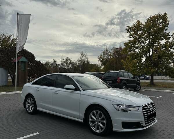 Белый Ауди А6, объемом двигателя 1.98 л и пробегом 176 тыс. км за 29500 $, фото 2 на Automoto.ua