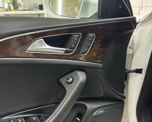 Белый Ауди А6, объемом двигателя 2 л и пробегом 250 тыс. км за 15200 $, фото 10 на Automoto.ua