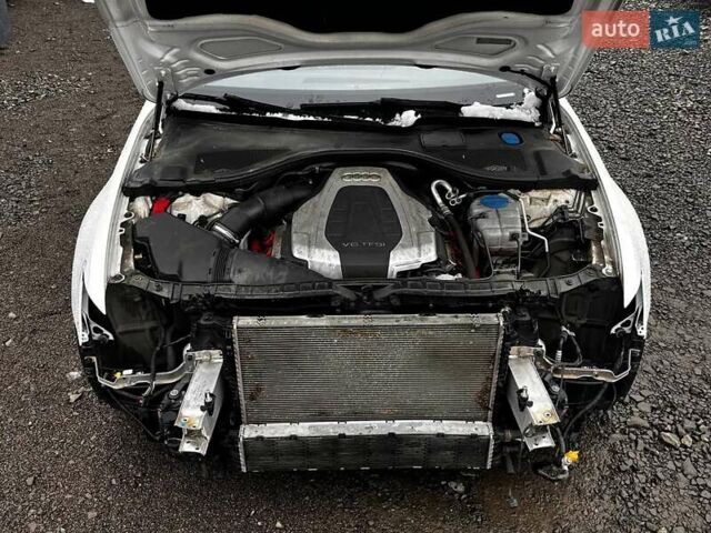 Білий Ауді А6, об'ємом двигуна 3 л та пробігом 198 тис. км за 11800 $, фото 25 на Automoto.ua