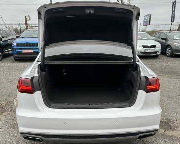 Белый Ауди А6, объемом двигателя 3 л и пробегом 239 тыс. км за 15300 $, фото 16 на Automoto.ua