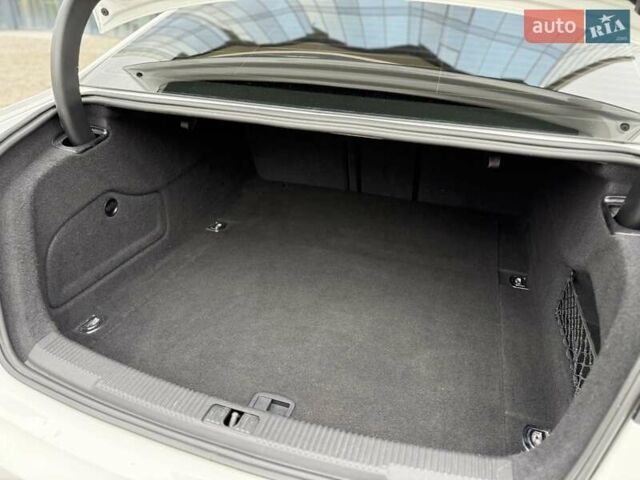 Білий Ауді А6, об'ємом двигуна 3 л та пробігом 244 тис. км за 16600 $, фото 61 на Automoto.ua