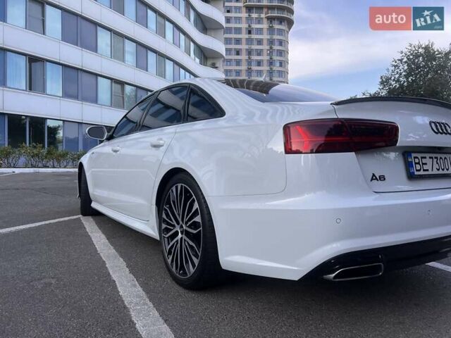 Белый Ауди А6, объемом двигателя 3 л и пробегом 203 тыс. км за 19999 $, фото 3 на Automoto.ua