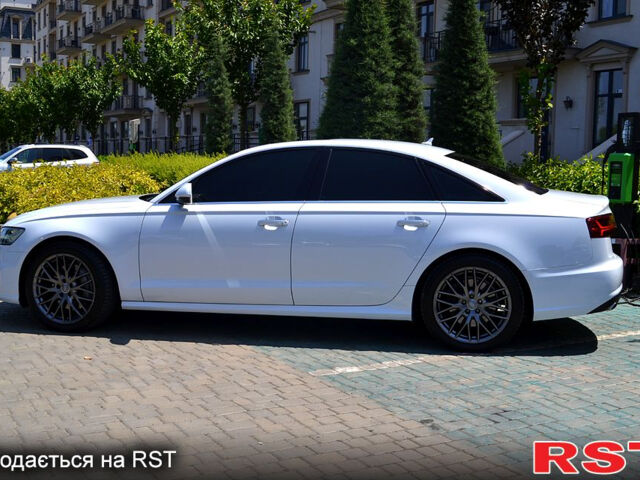 Белый Ауди А6, объемом двигателя 3 л и пробегом 165 тыс. км за 25500 $, фото 1 на Automoto.ua