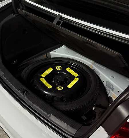 Білий Ауді А6, об'ємом двигуна 1.98 л та пробігом 161 тис. км за 20000 $, фото 13 на Automoto.ua