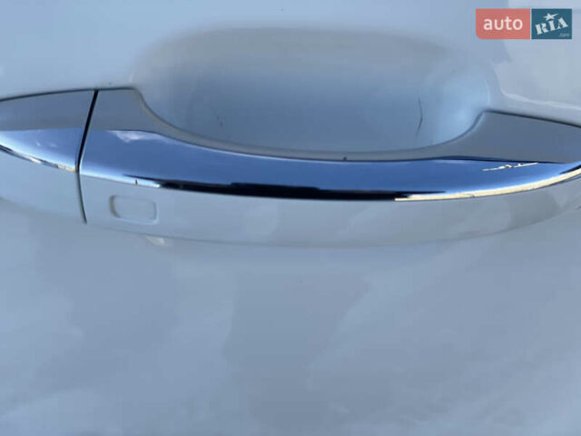 Білий Ауді А6, об'ємом двигуна 2 л та пробігом 132 тис. км за 18700 $, фото 42 на Automoto.ua