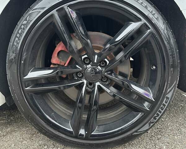 Белый Ауди А6, объемом двигателя 3 л и пробегом 239 тыс. км за 15300 $, фото 9 на Automoto.ua