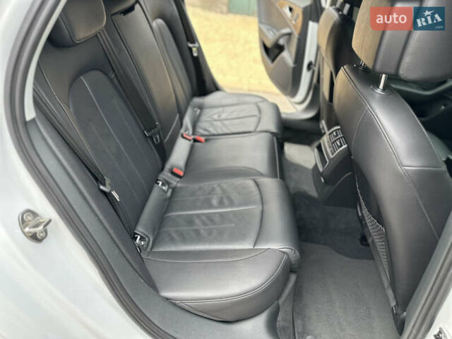 Белый Ауди А6, объемом двигателя 1.97 л и пробегом 120 тыс. км за 19900 $, фото 28 на Automoto.ua