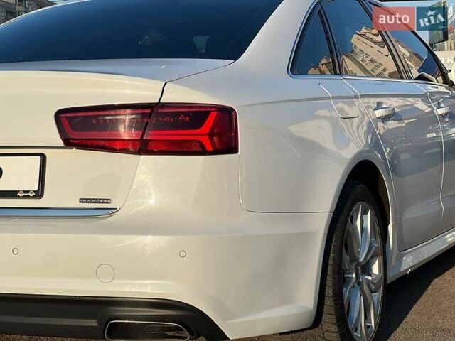 Белый Ауди А6, объемом двигателя 1.98 л и пробегом 130 тыс. км за 16700 $, фото 9 на Automoto.ua