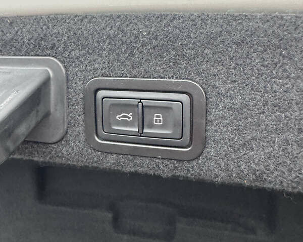 Білий Ауді А6, об'ємом двигуна 3 л та пробігом 165 тис. км за 18900 $, фото 18 на Automoto.ua