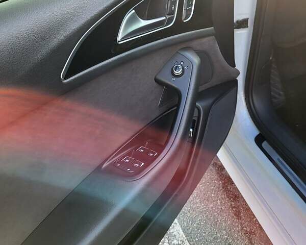 Білий Ауді А6, об'ємом двигуна 2 л та пробігом 115 тис. км за 28500 $, фото 14 на Automoto.ua