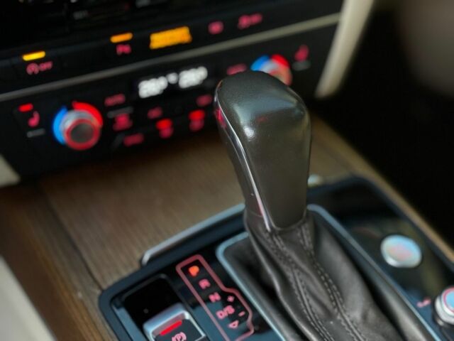 Белый Ауди А6, объемом двигателя 3 л и пробегом 162 тыс. км за 20000 $, фото 16 на Automoto.ua