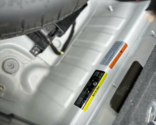 Белый Ауди А6, объемом двигателя 1.97 л и пробегом 120 тыс. км за 19900 $, фото 60 на Automoto.ua