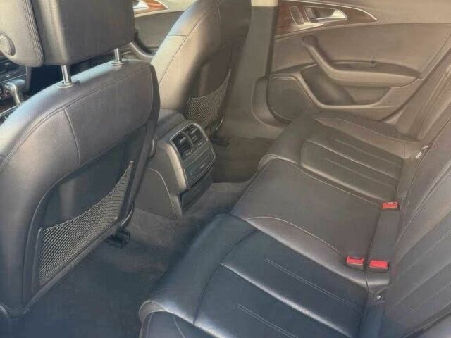 Белый Ауди А6, объемом двигателя 2 л и пробегом 71 тыс. км за 12000 $, фото 11 на Automoto.ua