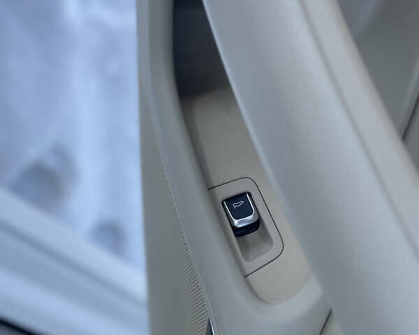 Білий Ауді А6, об'ємом двигуна 2 л та пробігом 132 тис. км за 18700 $, фото 26 на Automoto.ua