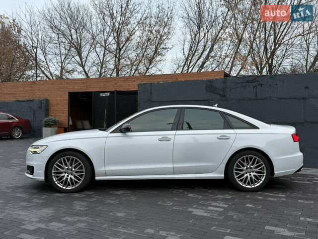 Белый Ауди А6, объемом двигателя 3 л и пробегом 180 тыс. км за 21000 $, фото 5 на Automoto.ua