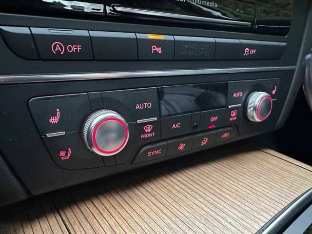 Белый Ауди А6, объемом двигателя 3 л и пробегом 138 тыс. км за 18500 $, фото 8 на Automoto.ua