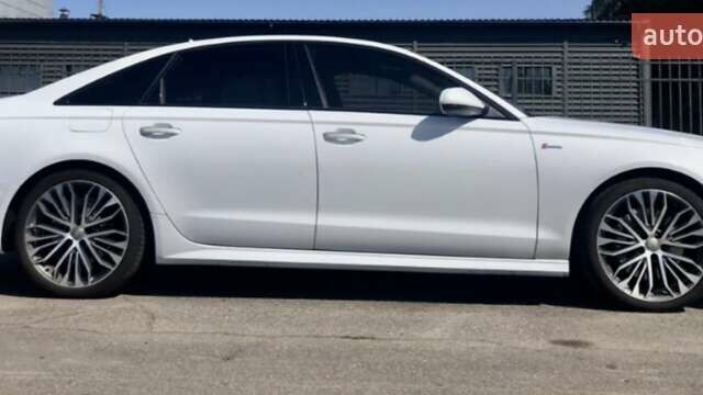 Белый Ауди А6, объемом двигателя 3 л и пробегом 175 тыс. км за 20650 $, фото 5 на Automoto.ua