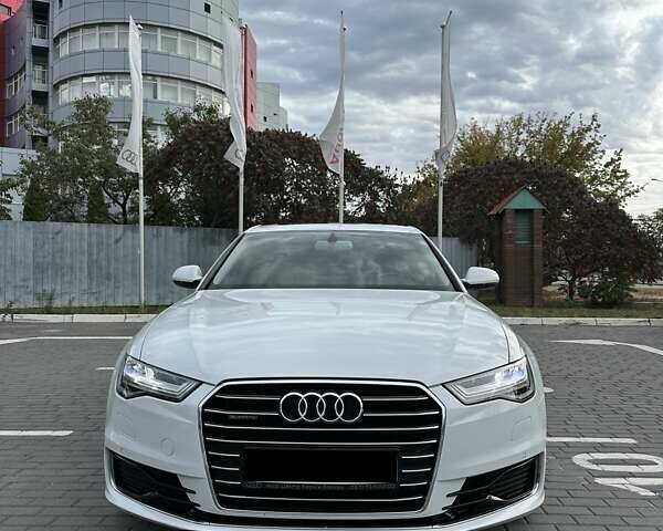 Белый Ауди А6, объемом двигателя 1.98 л и пробегом 176 тыс. км за 29500 $, фото 4 на Automoto.ua
