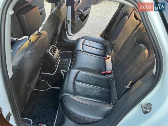 Белый Ауди А6, объемом двигателя 1.98 л и пробегом 130 тыс. км за 16700 $, фото 14 на Automoto.ua