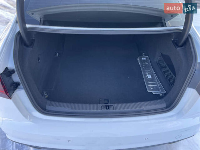 Білий Ауді А6, об'ємом двигуна 2 л та пробігом 132 тис. км за 18700 $, фото 78 на Automoto.ua