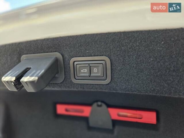 Білий Ауді А6, об'ємом двигуна 2 л та пробігом 60 тис. км за 27500 $, фото 29 на Automoto.ua