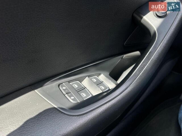 Белый Ауди А6, объемом двигателя 2 л и пробегом 89 тыс. км за 16840 $, фото 10 на Automoto.ua