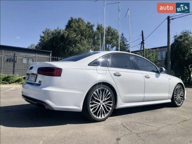 Белый Ауди А6, объемом двигателя 3 л и пробегом 175 тыс. км за 20650 $, фото 2 на Automoto.ua