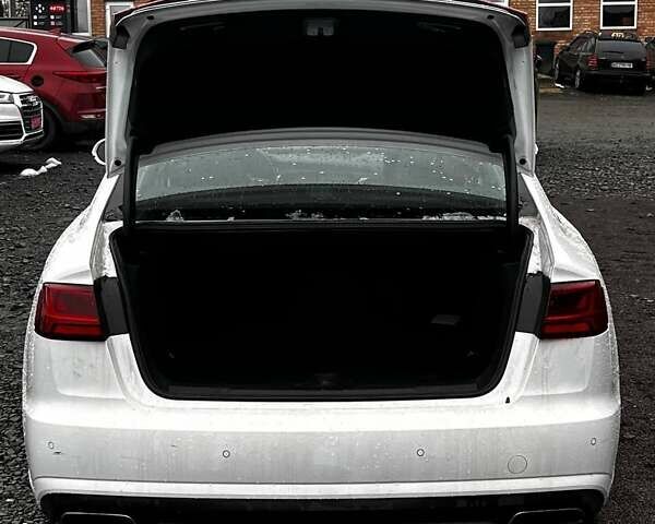 Білий Ауді А6, об'ємом двигуна 3 л та пробігом 198 тис. км за 11800 $, фото 19 на Automoto.ua