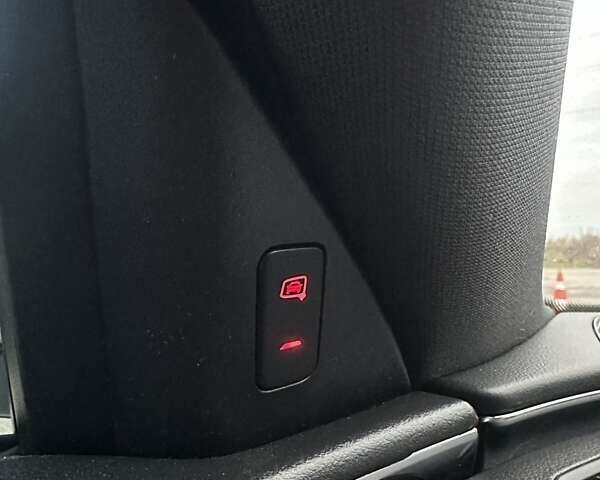 Белый Ауди А6, объемом двигателя 3 л и пробегом 239 тыс. км за 15300 $, фото 39 на Automoto.ua