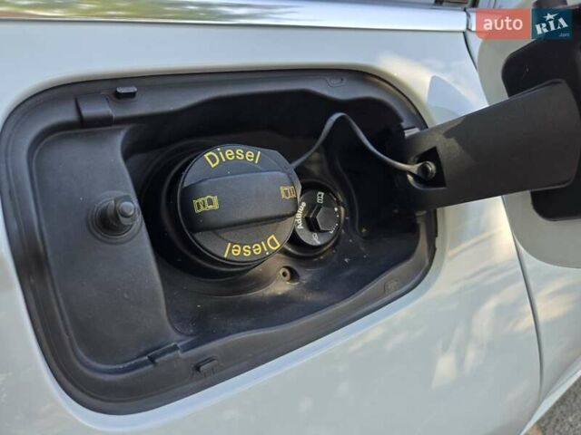 Білий Ауді А6, об'ємом двигуна 2 л та пробігом 60 тис. км за 27500 $, фото 31 на Automoto.ua