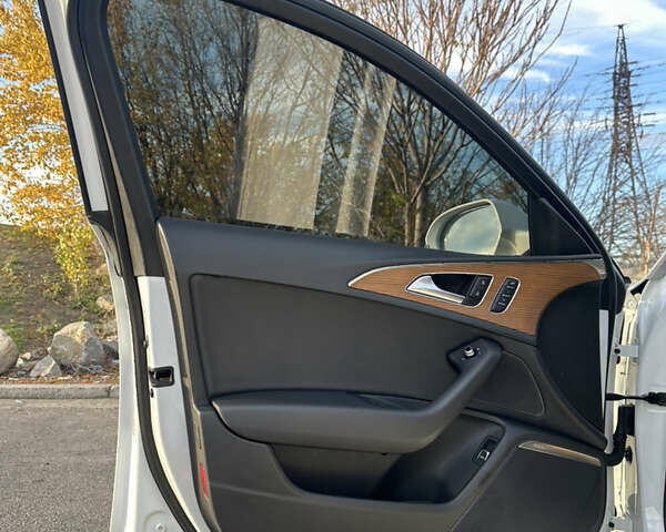Белый Ауди А6, объемом двигателя 3 л и пробегом 76 тыс. км за 29500 $, фото 14 на Automoto.ua