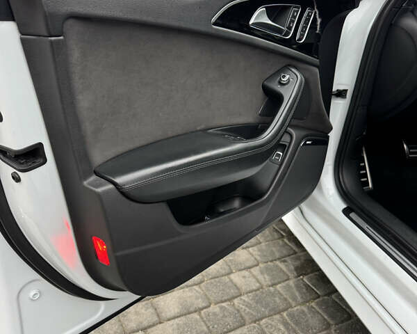Білий Ауді А6, об'ємом двигуна 3 л та пробігом 165 тис. км за 18900 $, фото 11 на Automoto.ua
