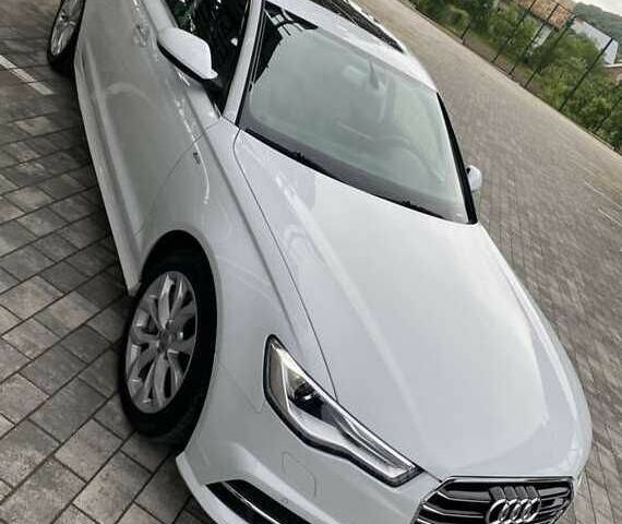 Білий Ауді А6, об'ємом двигуна 2 л та пробігом 73 тис. км за 15300 $, фото 1 на Automoto.ua