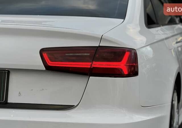 Білий Ауді А6, об'ємом двигуна 1.98 л та пробігом 142 тис. км за 17500 $, фото 36 на Automoto.ua