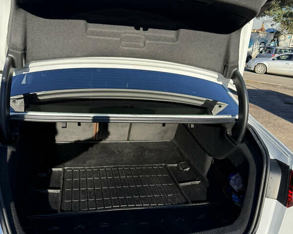 Білий Ауді А6, об'ємом двигуна 2 л та пробігом 153 тис. км за 18000 $, фото 35 на Automoto.ua