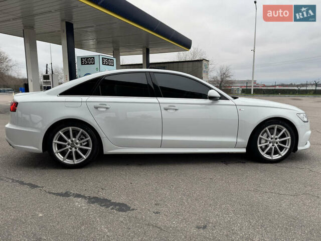 Белый Ауди А6, объемом двигателя 1.98 л и пробегом 122 тыс. км за 20300 $, фото 7 на Automoto.ua