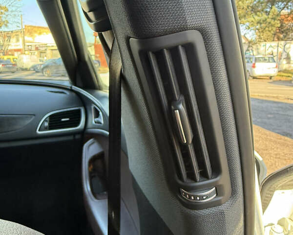 Білий Ауді А6, об'ємом двигуна 2 л та пробігом 153 тис. км за 18000 $, фото 32 на Automoto.ua