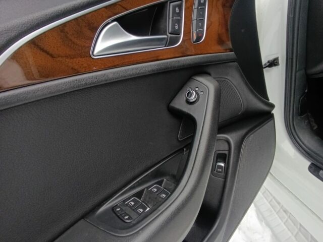 Білий Ауді А6, об'ємом двигуна 2 л та пробігом 127 тис. км за 16999 $, фото 7 на Automoto.ua