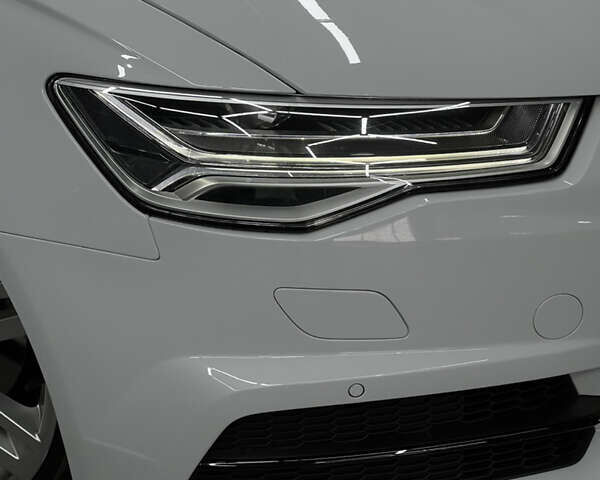 Белый Ауди А6, объемом двигателя 3 л и пробегом 135 тыс. км за 22000 $, фото 1 на Automoto.ua