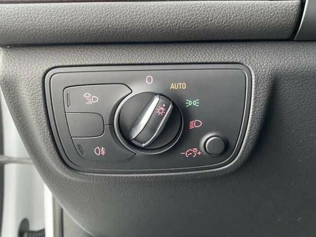 Білий Ауді А6, об'ємом двигуна 2 л та пробігом 73 тис. км за 15300 $, фото 18 на Automoto.ua