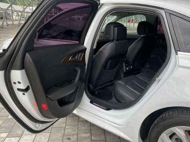 Білий Ауді А6, об'ємом двигуна 2 л та пробігом 73 тис. км за 15300 $, фото 13 на Automoto.ua