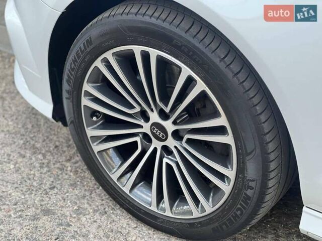 Белый Ауди А6, объемом двигателя 2 л и пробегом 126 тыс. км за 25500 $, фото 12 на Automoto.ua